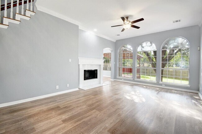 Foto del edificio - 6563 Needham Ln