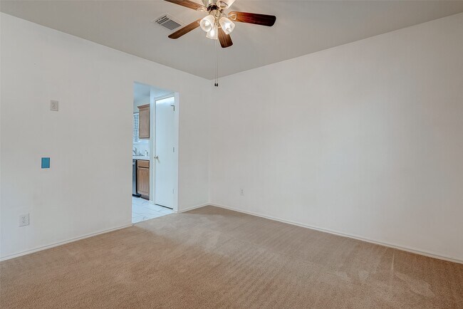 Building Photo - 10902 Primrose Acres Ln