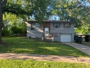 Building Photo - 5113 SW 33rd St
