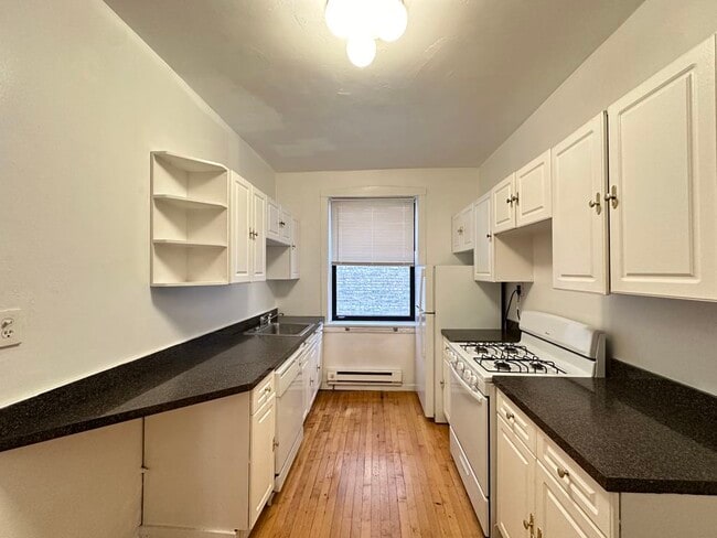 Foto del edificio - 1030 Dempster St