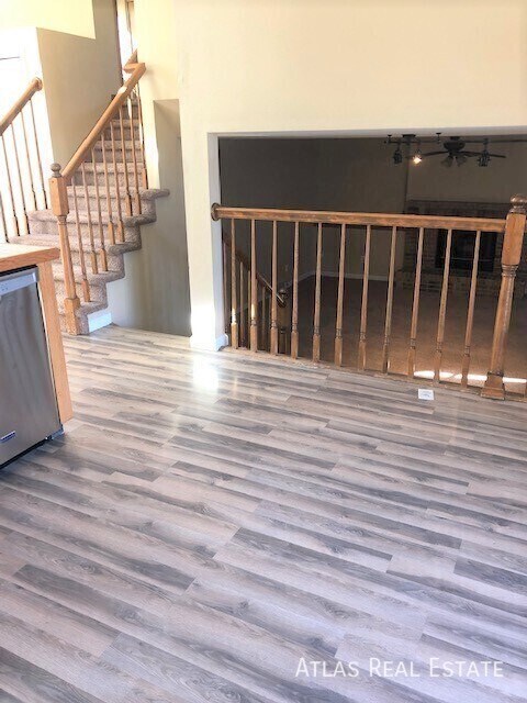 Foto del edificio - 3820 Dolphin Cir