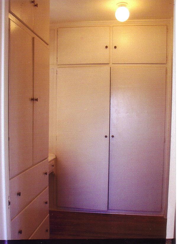 Storage/Bath Hall - 2506 Arthur St