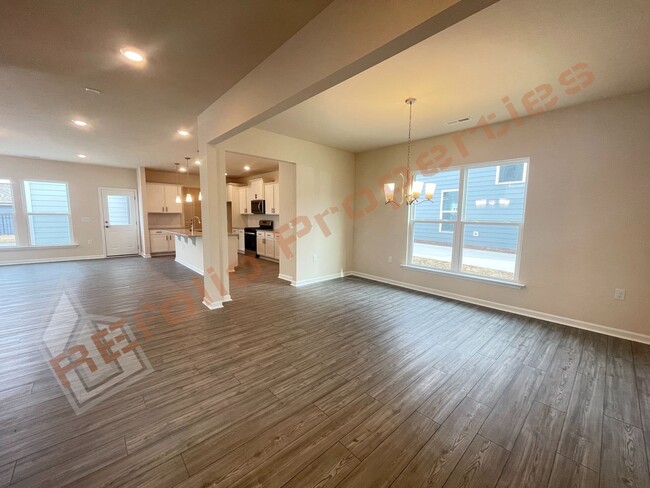 Foto del edificio - Brand New Luxury Home with 3 Bedrooms, 1st...