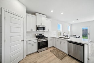 Building Photo - 1538 Revolution Way