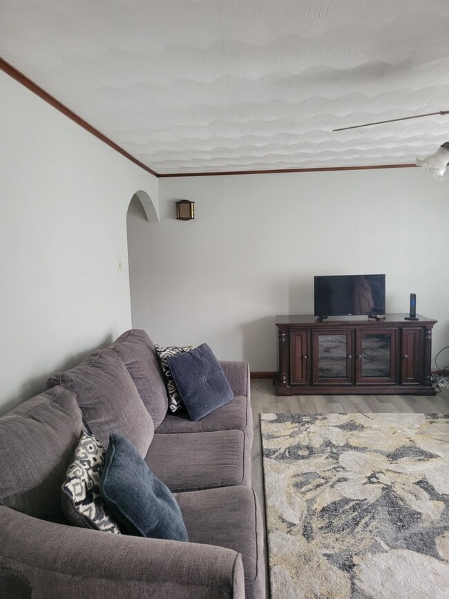Building Photo - 5411 Starling Dr