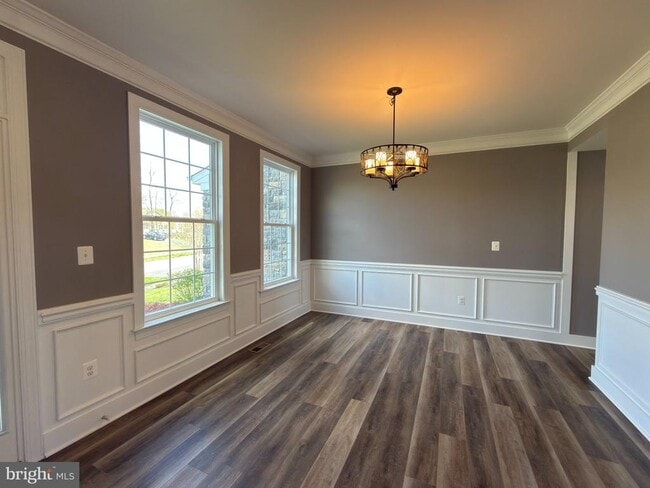 Building Photo - 8 Ramsdell Ct