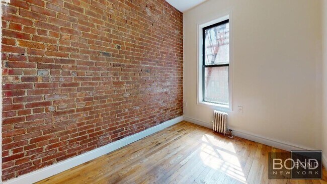 Foto del edificio - 312 E 91st St