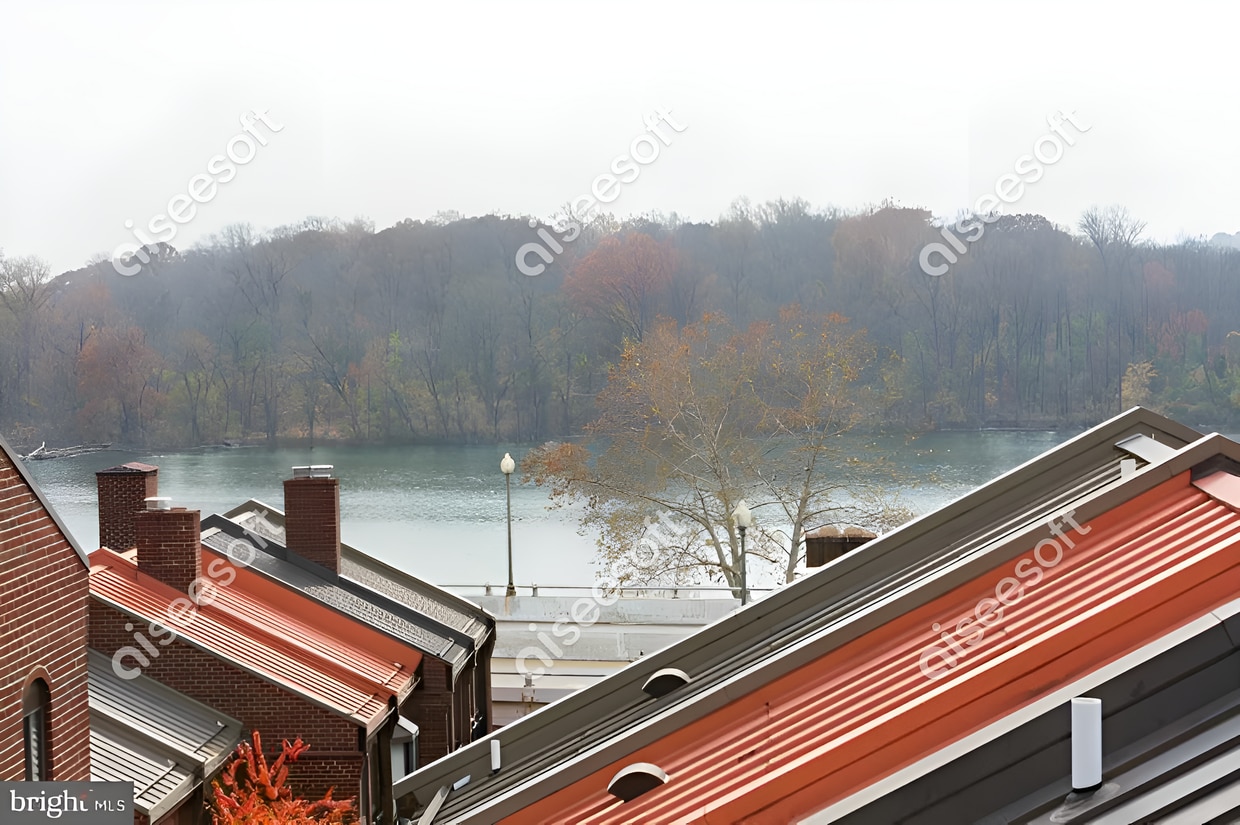 Photo - 1059 Paper Mill Ct NW (Washington, DC)