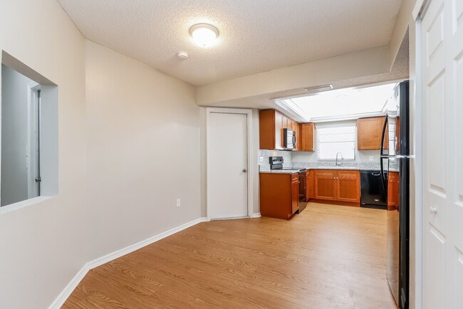 Building Photo - 4726 Addax Dr