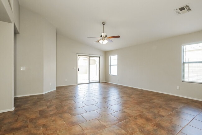 Building Photo - 12571 W Fairmount Ave