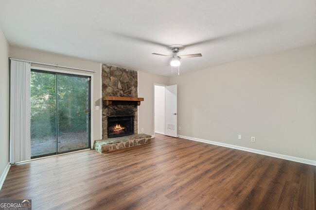 Building Photo - 580 Northridge Crossing Dr