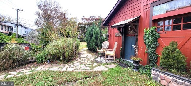 Foto del edificio - 264 Lake St