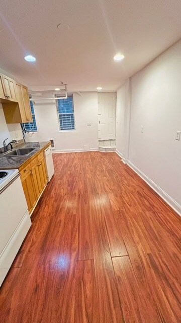Building Photo - 38 Hemenway St