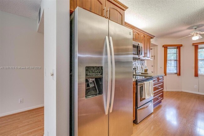 Building Photo - 1151 SW 128th Terrace