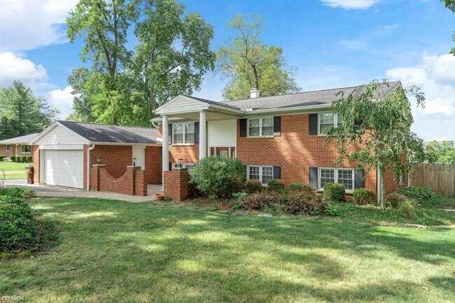 Foto del edificio - 4 br, 2 bath House - 2045 La Grange Road