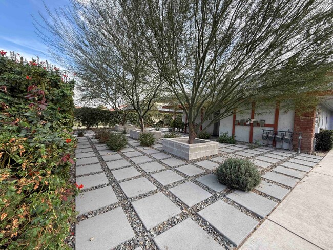 Foto del edificio - 821 Karma Ct