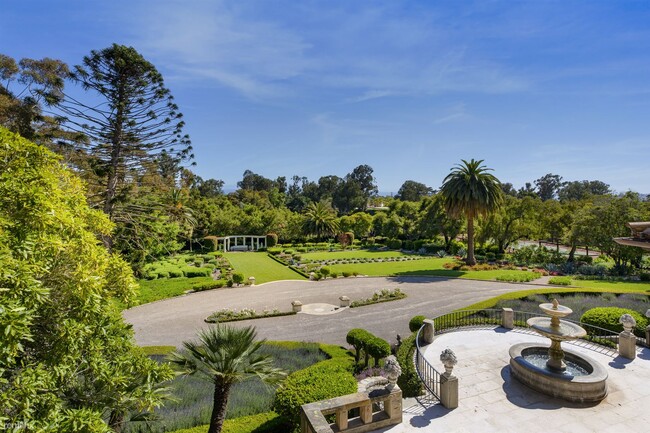 Foto del edificio - 8 br, 10.5 bath House - 1084 Golf Road
