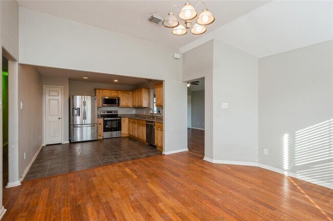 Building Photo - 10368 Stone Gate Dr