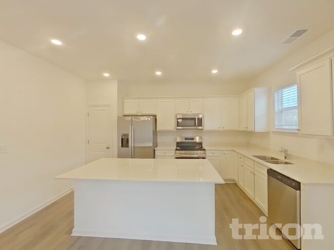 Building Photo - 312 Trulove Ln