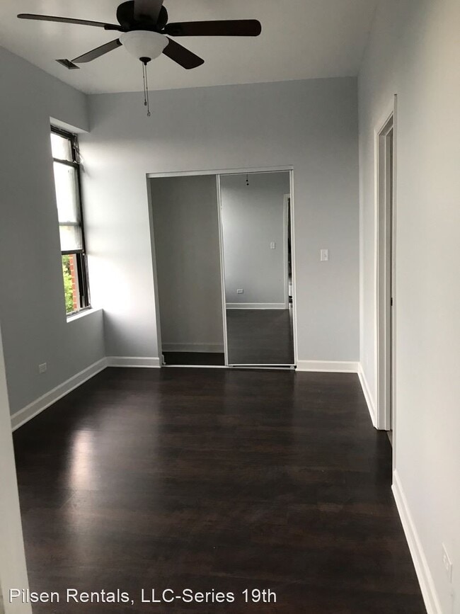 Building Photo - 1758 W 19th St