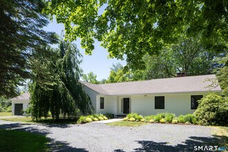 Building Photo - 54 Robin Hill Ln