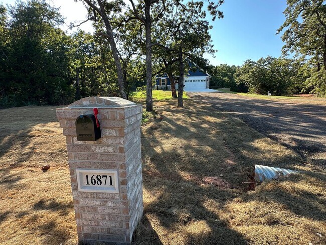 Foto del edificio - New Construction 4 Bedroom, 3 Bathroom on ...