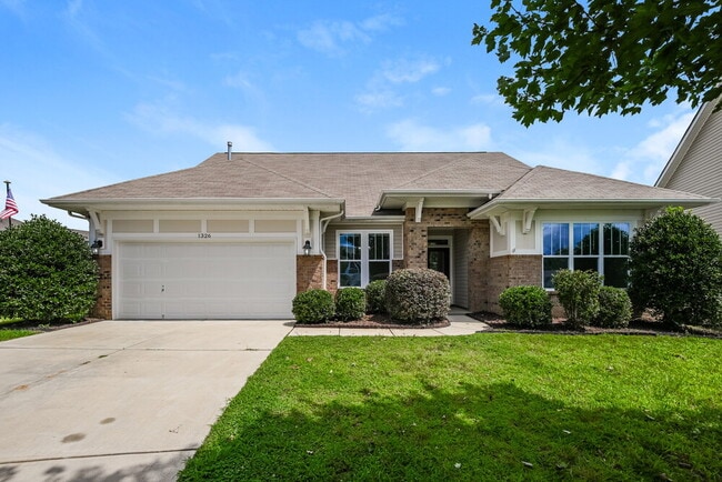 Building Photo - 1326 Aurora Ct