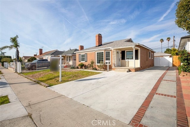 Primary Photo - 11243 Valerio St
