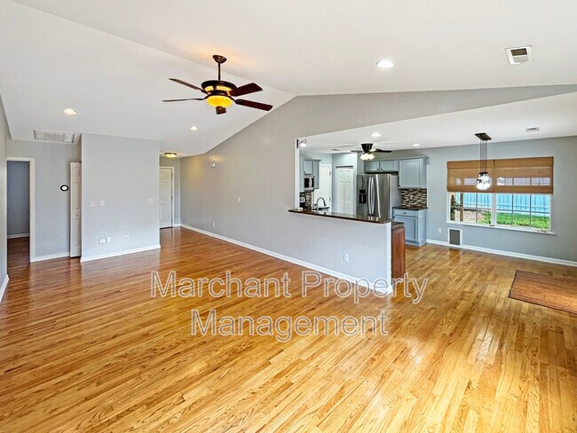 Building Photo - 503 Peach Grove Pl
