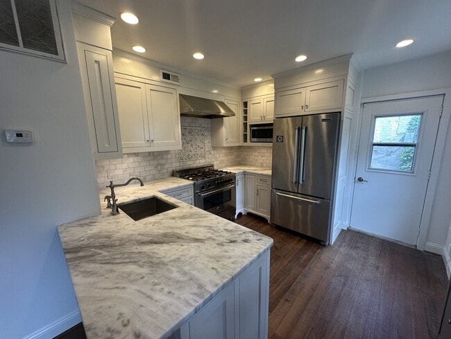 Foto del edificio - 1130 K St SE