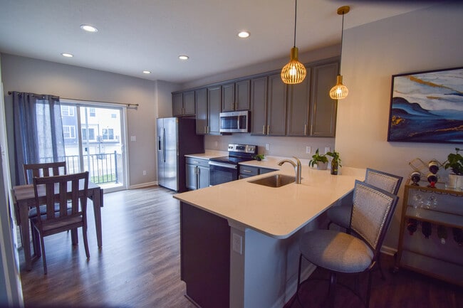 Kitchen - 2947 Bolton Square Blvd