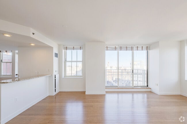 1BR, 1BA - 978SF - The Residences Providence