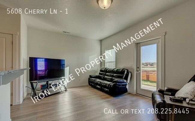 Building Photo - 5608 Cherry Ln