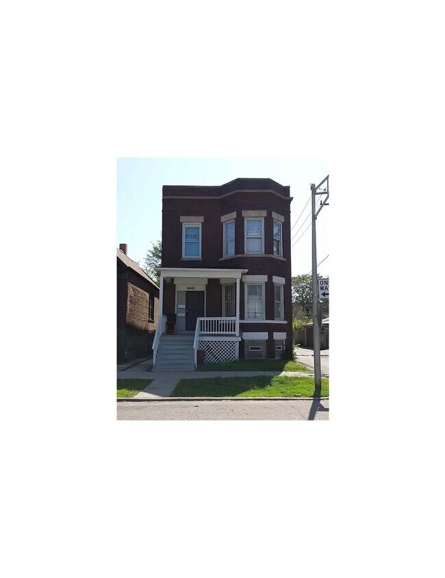 Building Photo - 6643 S Laflin St