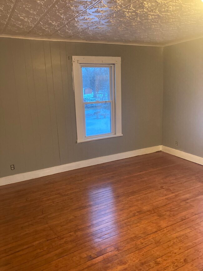 Foto del edificio - 87 S Main St