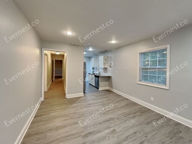 Foto del edificio - 2690 Burton Rd NW