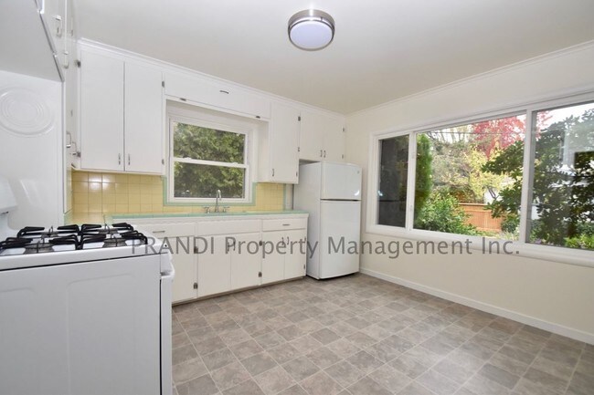 Building Photo - 26 Pacheco Ave