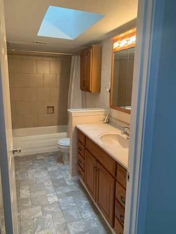 Master Bathroom - 9910 Royal Ln