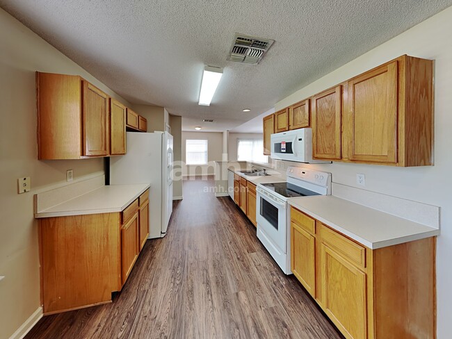 Building Photo - 11134 Lauren Oak Ln