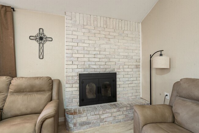 Building Photo - 131 Northill Dr