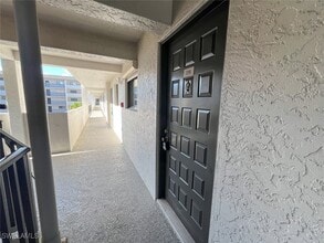 Building Photo - 2121 Collier Ave