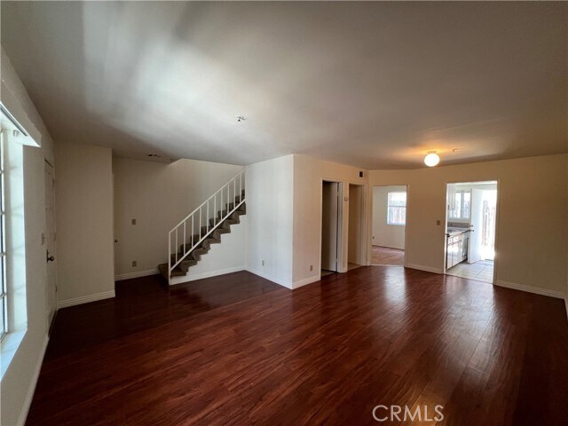 Building Photo - 1211 Huntington Dr
