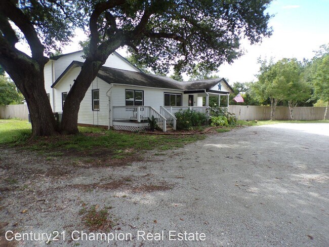 Building Photo - 3 br, 2.5 bath House - 146 Sneads Ferry Road