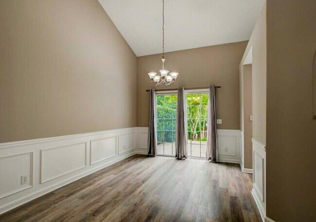 Building Photo - 3321 Serenade Ct