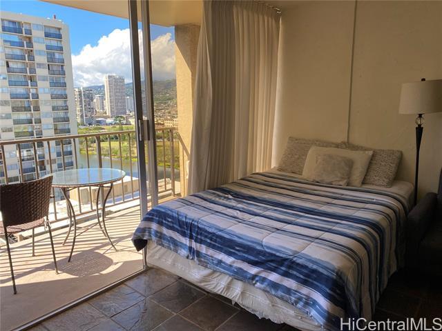 Foto principal - 2345 Ala Wai Blvd