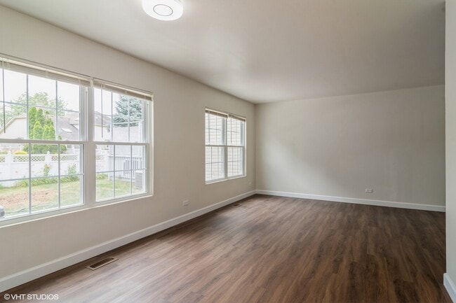 Building Photo - 1939 Appaloosa Dr