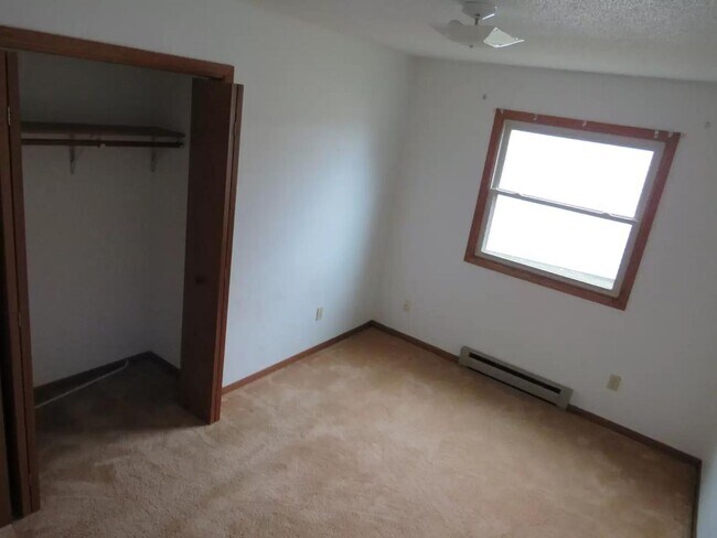 Building Photo - 817 Dorbe St