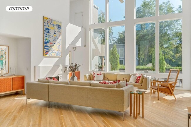 Building Photo - 21 Wildwood Ln