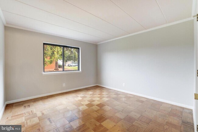 Foto del edificio - 125 Clubhouse Dr SW