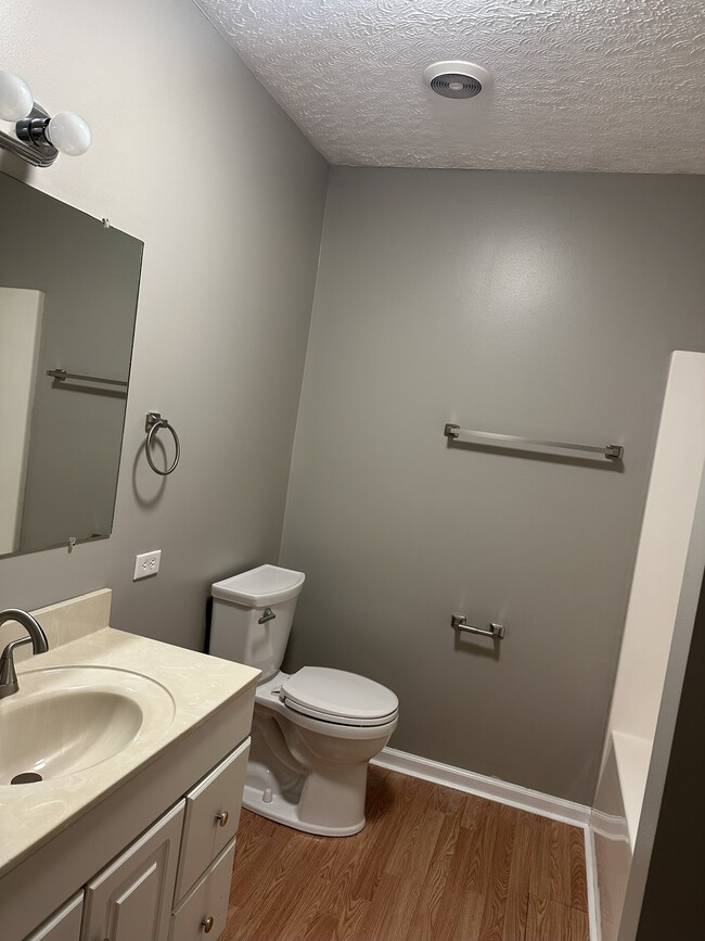 Building Photo - 138 Taylor Rd